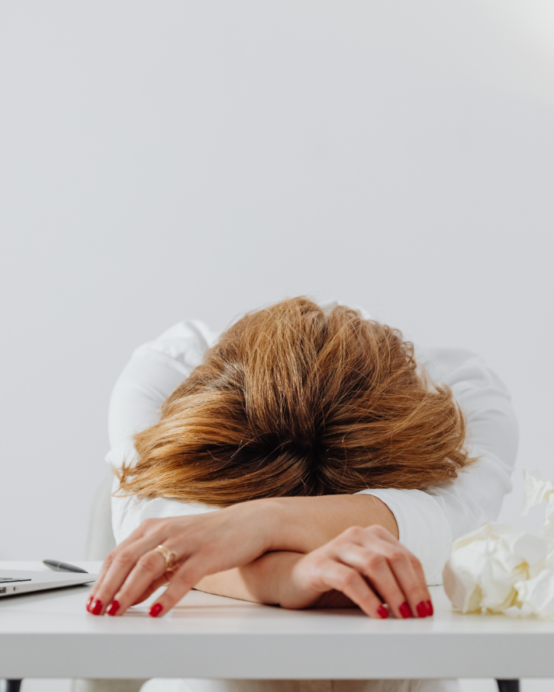 I’m Tired, But I Can’t Stop – Let’s Talk About Invisible Burnout
